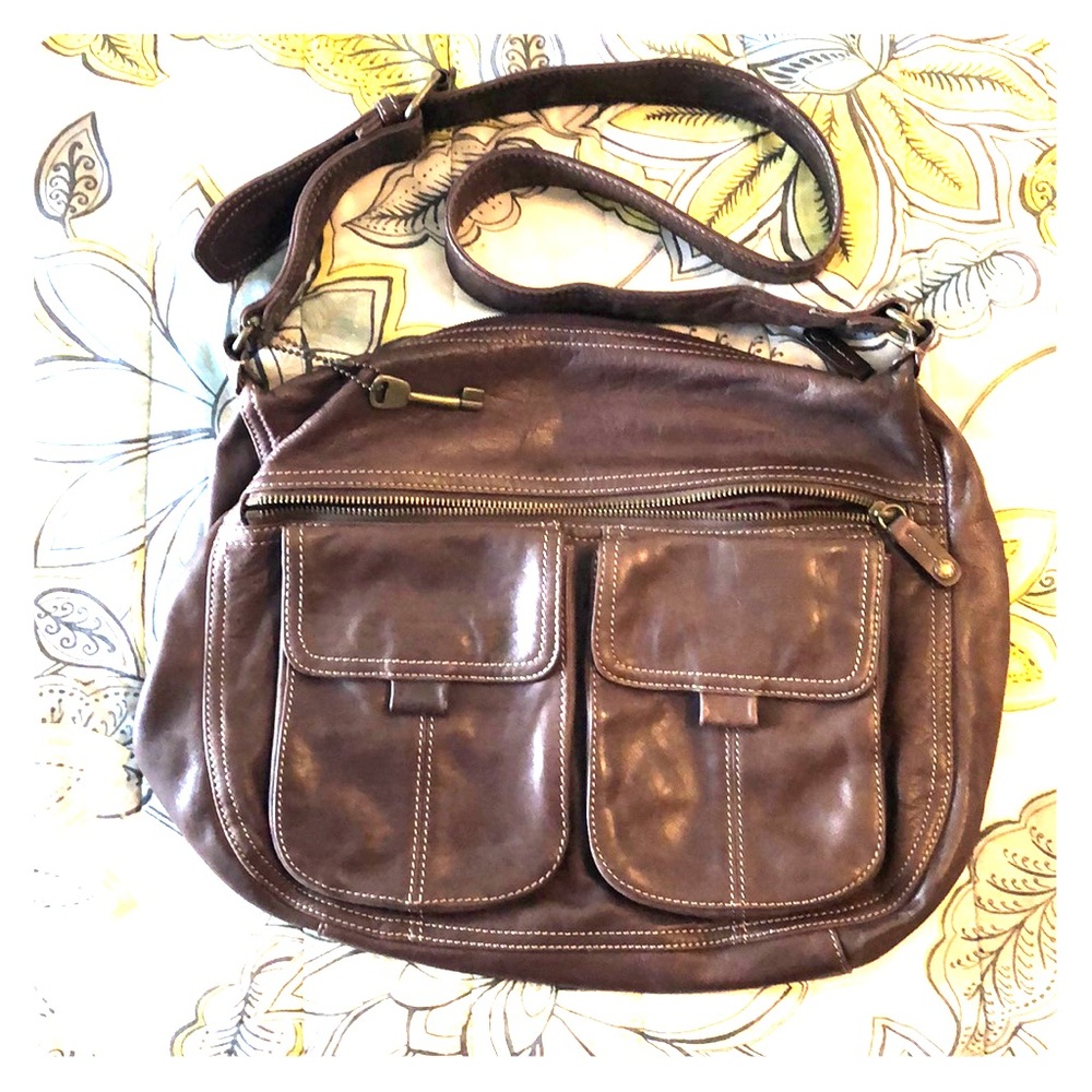 🥰FOSSIL VINTAGE- Large, crossbody messenger bag⭐️